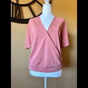 Anthropologie Top Women's S Pink (Dusty Rose) Ayla Surplice V-neck Modesty Snap